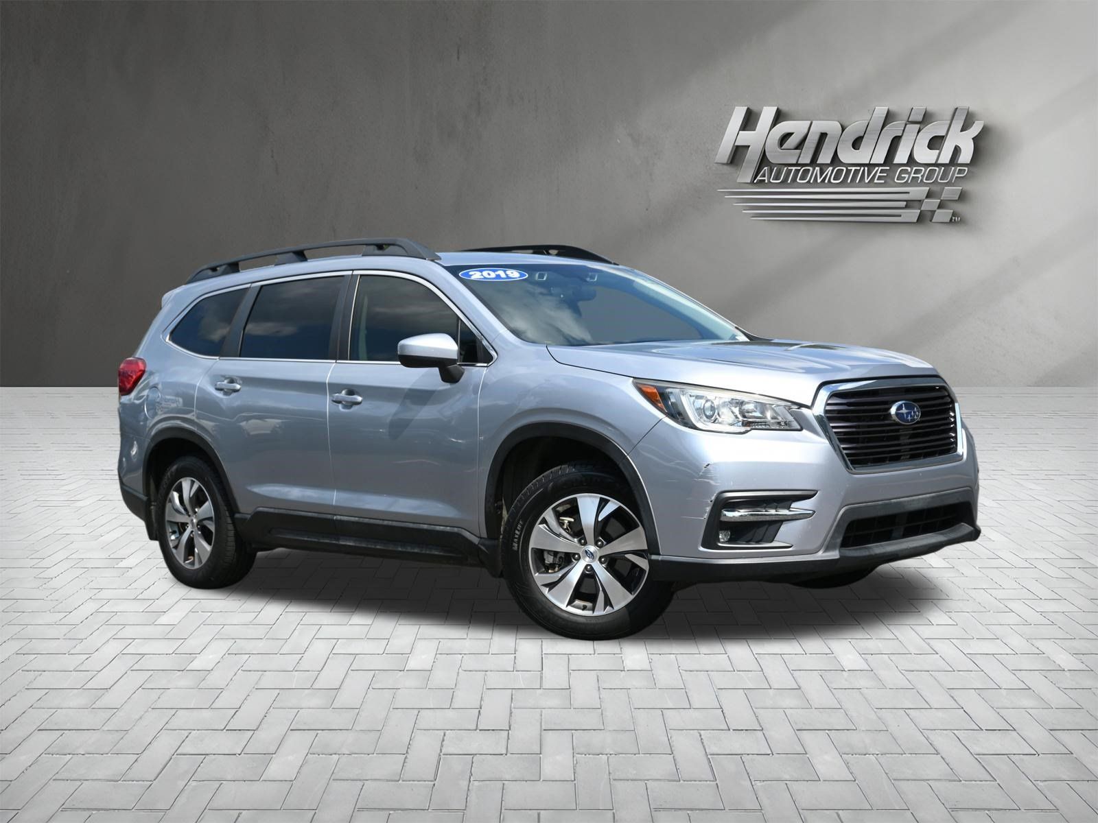 Used 2019 Subaru Ascent Premium w/ Popular Package #2A AWD/4WD image 2