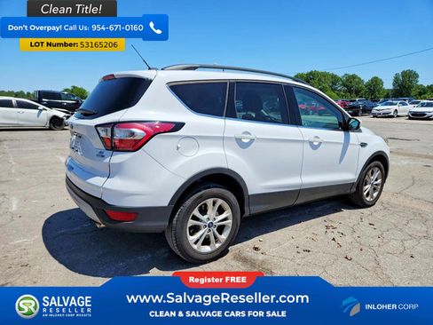 Used 2017 Ford Escape SE w/ Equipment Group 201A AWD/4WD image 4