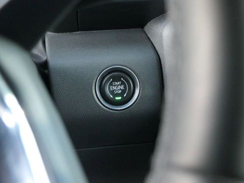 Used 2025 GMC Acadia Elevation image 18