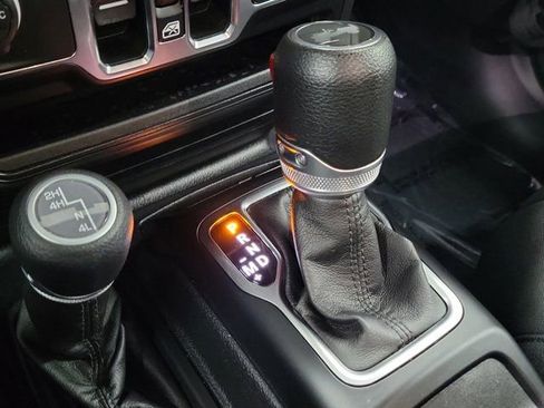 Used 2021 Jeep Wrangler Unlimited Sport image 30