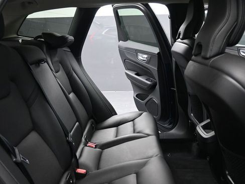 Used 2023 Volvo XC60 B5 Plus w/ Climate Package image 14