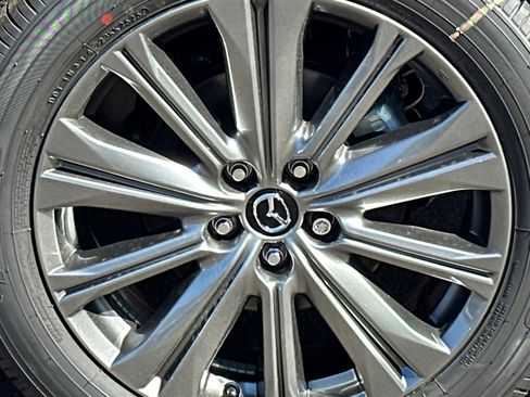 New 2025 MAZDA CX-5 Signature image 5