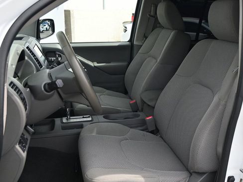 Used 2019 Nissan Frontier SV w/ Value Truck Package image 16