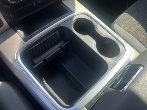 Used 2017 RAM 1500 Big Horn RWD image 31