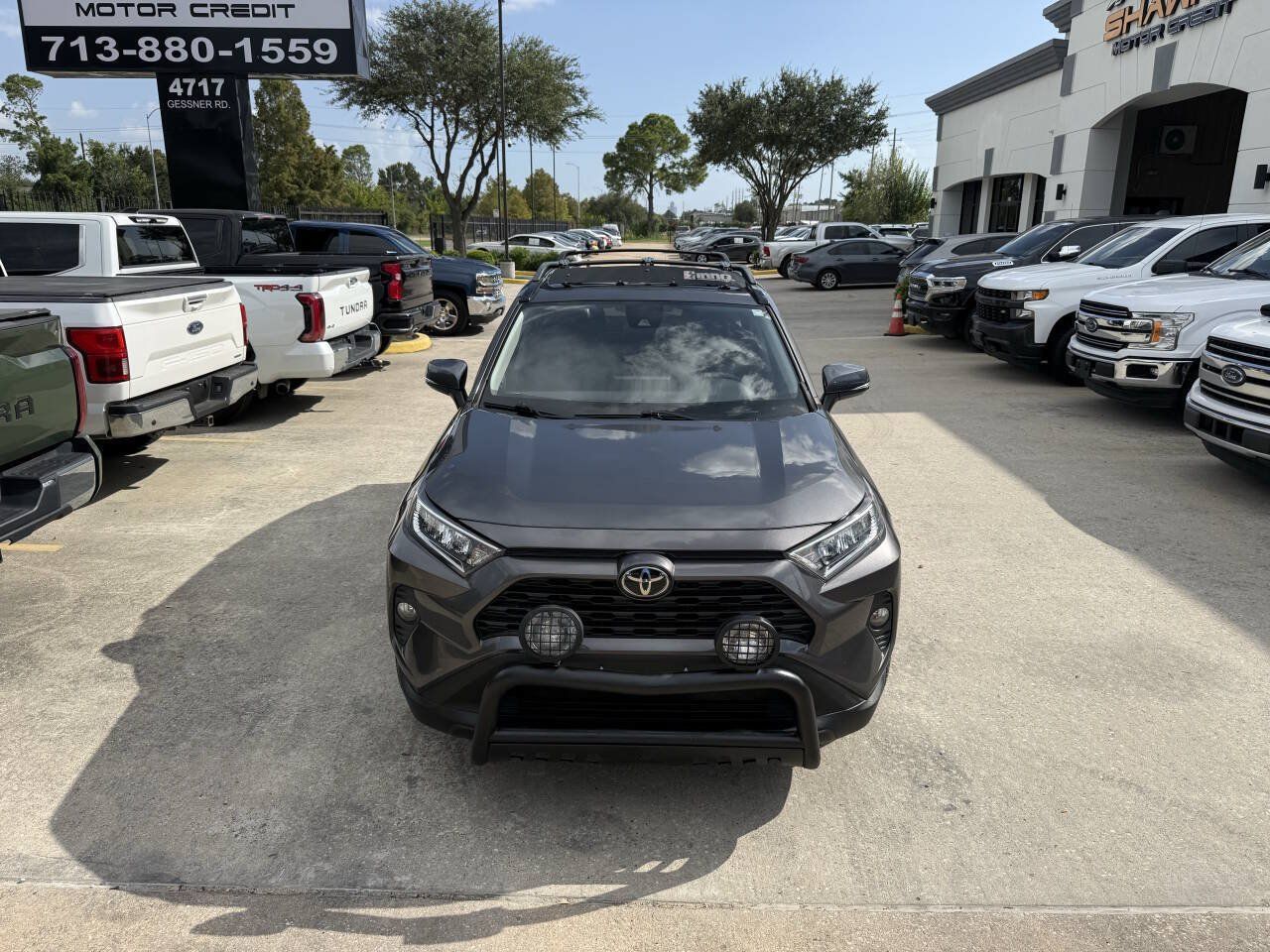 Used 2021 Toyota RAV4 XLE Premium FWD image 40