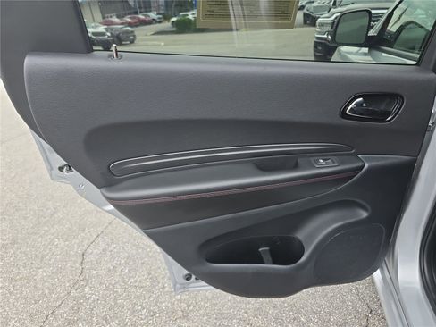 Used 2025 Dodge Durango GT w/ Blacktop Package AWD/4WD image 13