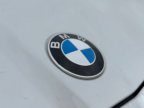 New 2026 BMW 530i xDrive w/ Premium Package AWD/4WD image 11