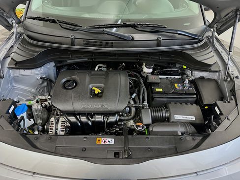 Used 2025 Kia Soul LX w/ LX Technology Package FWD image 33