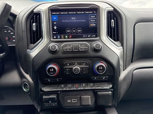 Used 2021 Chevrolet Silverado 1500 LT Trail Boss w/ Convenience Package II image 13