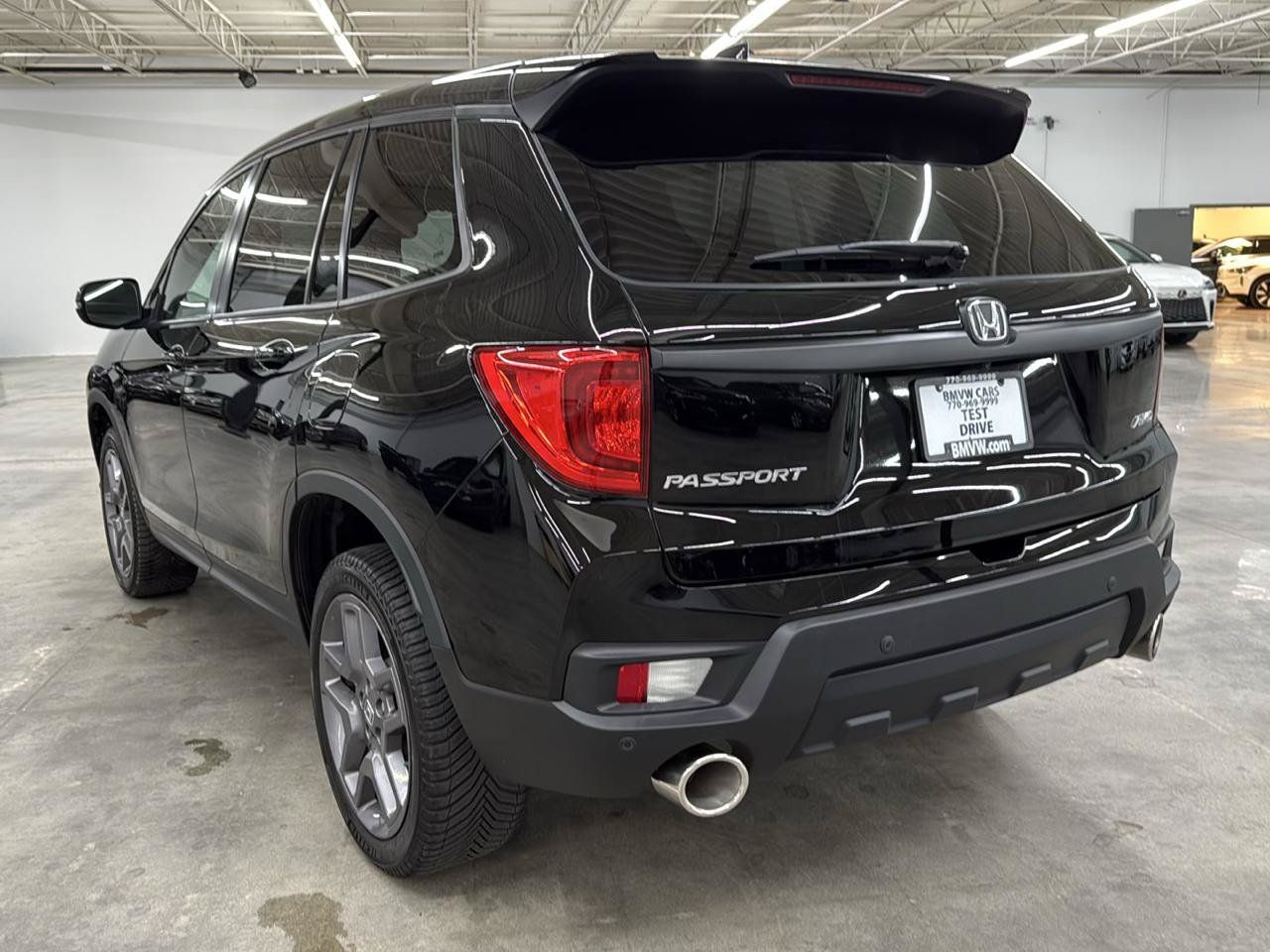 Used 2023 Honda Passport EX-L image 10
