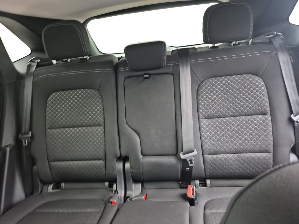 Used 2025 Ford Escape Active AWD/4WD image 13