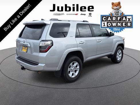 Used 2024 Toyota 4Runner SR5 AWD/4WD image 5