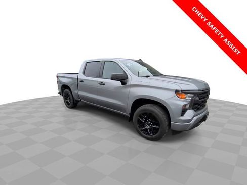 Used 2024 Chevrolet Silverado 1500 Custom image 2