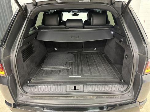 Used 2022 Land Rover Range Rover Sport HST AWD/4WD image 32