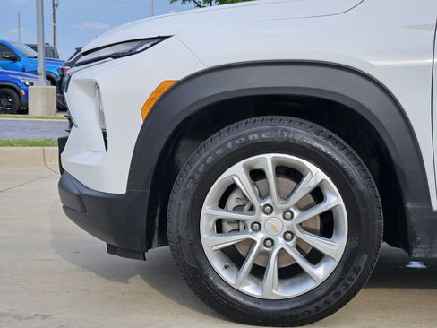 Used 2024 Chevrolet TrailBlazer LS w/ LS Confidence Package FWD image 11