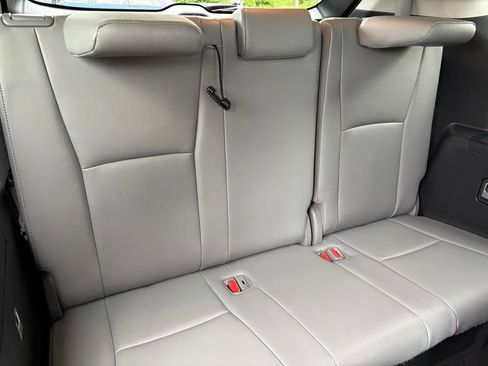 Used 2020 Toyota Highlander Platinum AWD/4WD image 33