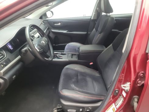 Used 2016 Toyota Camry XSE w/ Moonroof Package FWD image 17