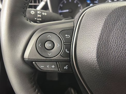 Used 2024 Toyota Corolla SE w/ SE Package FWD image 30