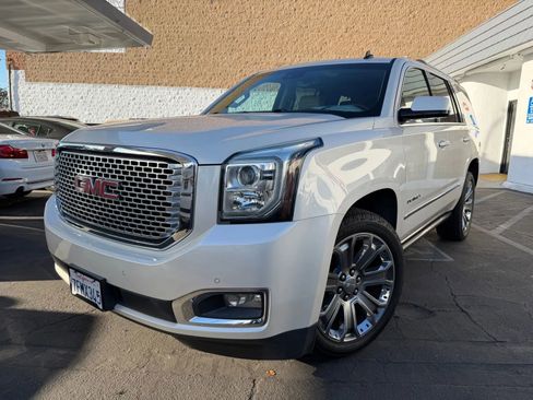 Used 2015 GMC Yukon Denali w/ Touring Package image 1