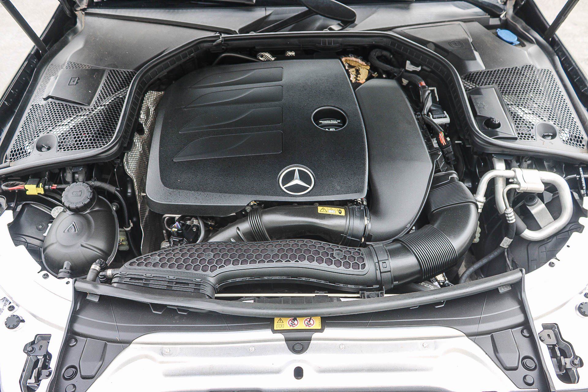 Used 2019 Mercedes-Benz C 300 Sedan image 27