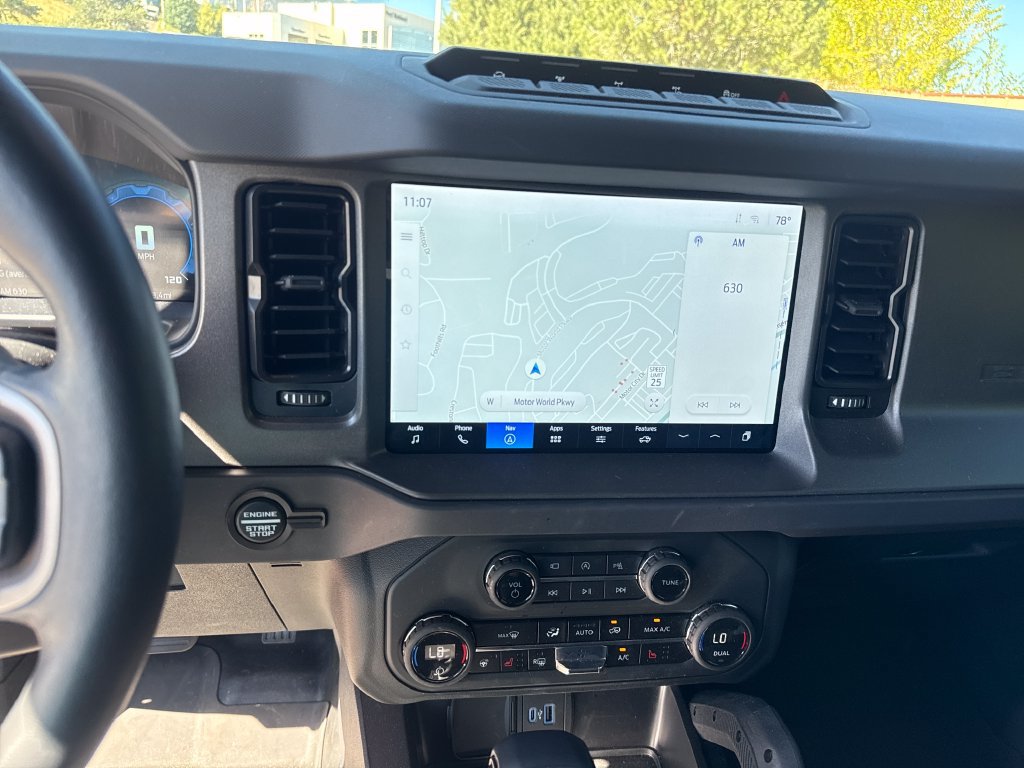 Used 2025 Ford Bronco Badlands AWD/4WD image 19