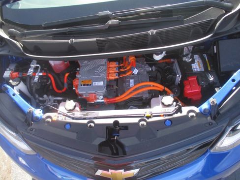 Used 2021 Chevrolet Bolt LT image 22