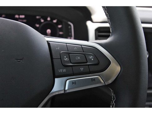 Used 2023 Volkswagen Atlas SE w/ Panoramic Sunroof Package FWD image 16