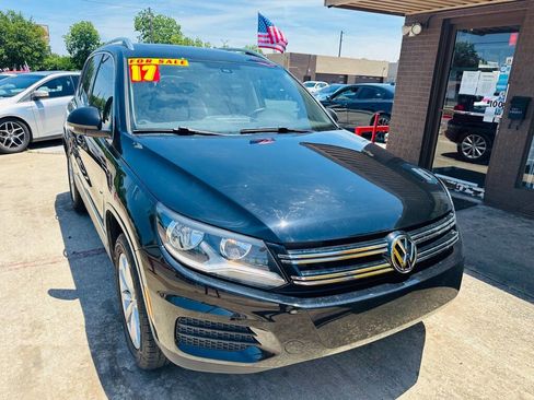 Used 2017 Volkswagen Tiguan Wolfsburg Edition image 7