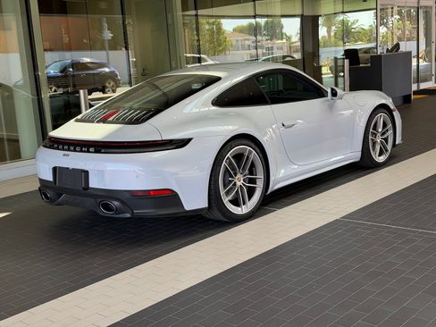 Certified 2025 Porsche 911 Carrera RWD image 9
