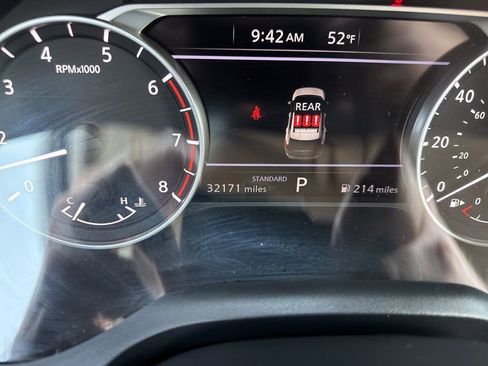 Used 2025 Nissan Rogue SV FWD image 23