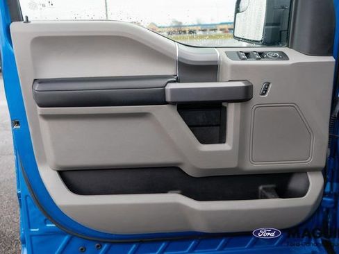 Used 2020 Ford F150 XLT w/ Equipment Group 302A Luxury AWD/4WD image 16