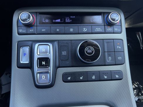 Used 2024 Hyundai Palisade SEL w/ Premium Package image 10