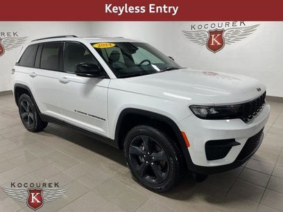 Used 2024 Jeep Grand Cherokee Altitude