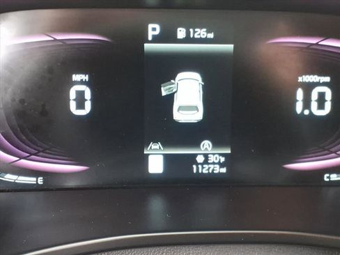 Used 2023 Kia Soul LX w/ LX Technology Package image 9