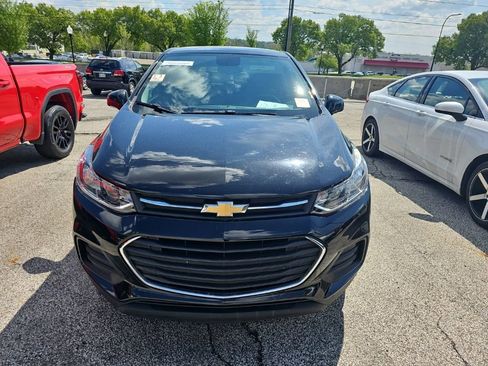 Used 2020 Chevrolet Trax LS w/ Tint and Cruise Package FWD image 2