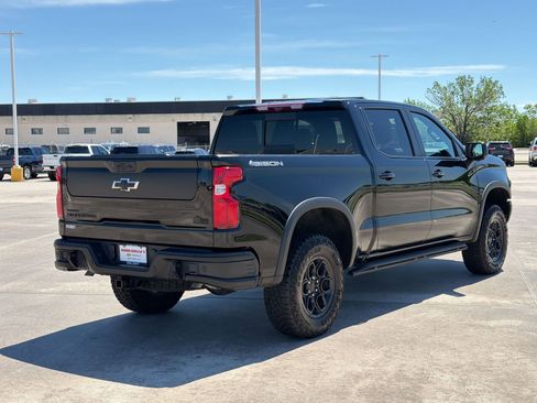 Used 2024 Chevrolet Silverado 1500 ZR2 w/ ZR2 Bison Edition image 9