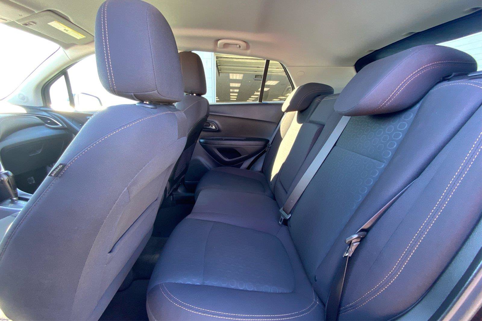 Used 2019 Chevrolet Trax LS w/ Tint and Cruise Package AWD/4WD image 11