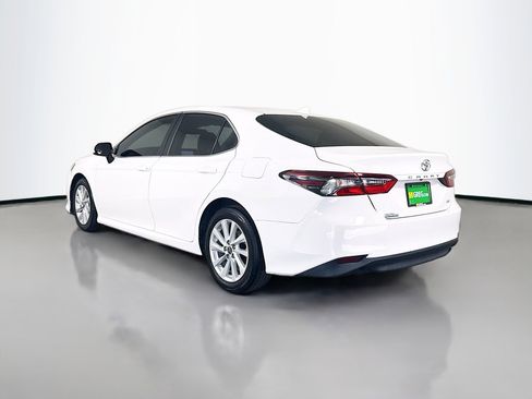 Used 2021 Toyota Camry LE FWD image 7