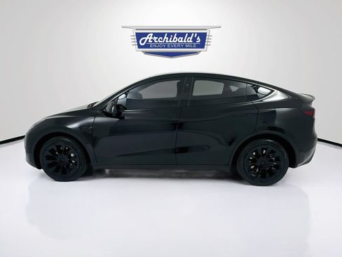 Used 2023 Tesla Model Y Long Range AWD/4WD image 4
