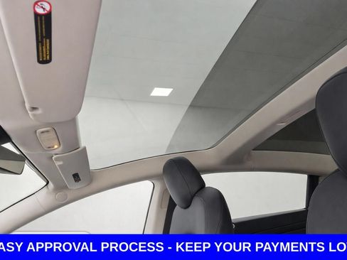 Used 2020 Tesla Model 3 Standard Range RWD image 11