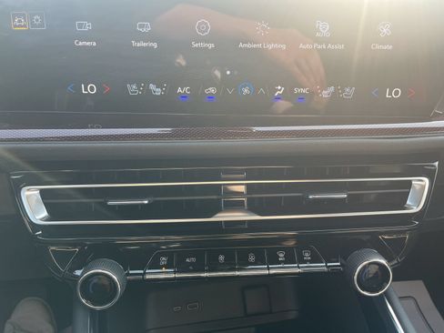 New 2026 Chevrolet Traverse RS FWD image 21