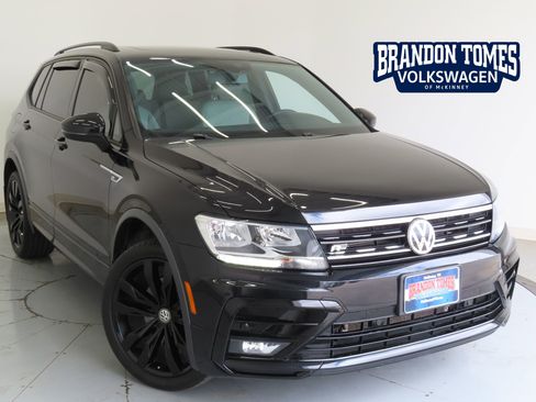 Used 2020 Volkswagen Tiguan SE R-Line image 1