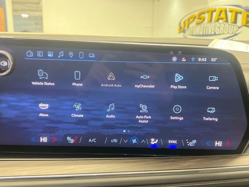 Used 2025 Chevrolet Tahoe Z71 w/ Comfort Package image 28