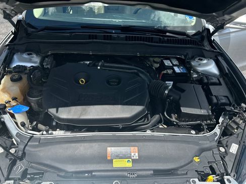 Used 2014 Ford Fusion SE w/ Equipment Group 202A FWD image 26