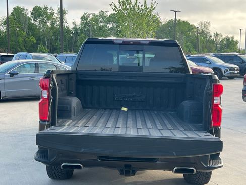 Used 2019 Chevrolet Silverado 1500 High Country w/ Technology Package image 15