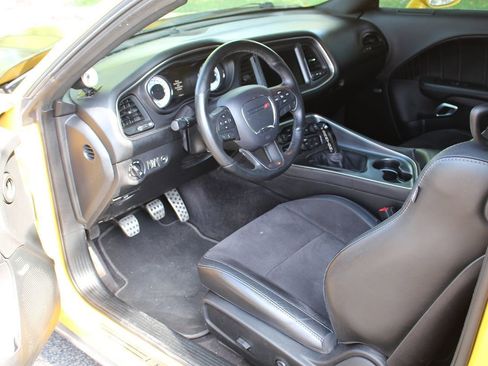 Used 2017 Dodge Challenger T/A image 7