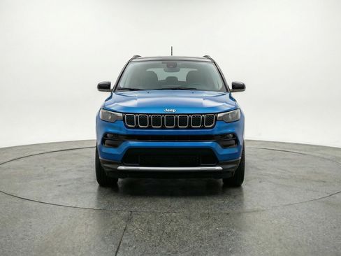 Used 2025 Jeep Compass Limited image 2