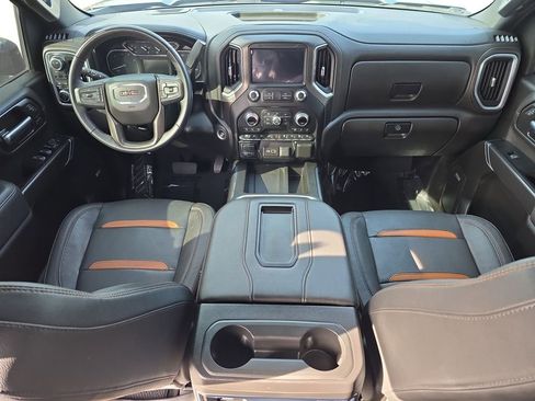 Used 2022 GMC Sierra 2500 AT4 w/ AT4 Preferred Package image 12