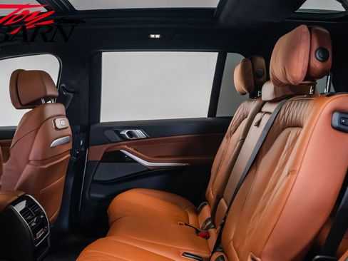 Used 2024 BMW X7 M60i w/ Executive Package image 47