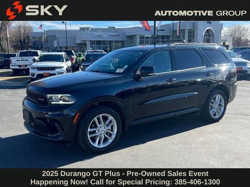 Used 2025 Dodge Durango GT image 1